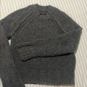Abercrombie & Fitch Gray Crewneck Sweater with Ribbed Detailing